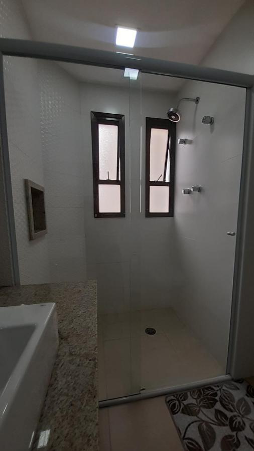 شقة Lindo Flat No Edificio Cosmopolitan, Com Garagem E Piscina سانتوس المظهر الخارجي الصورة